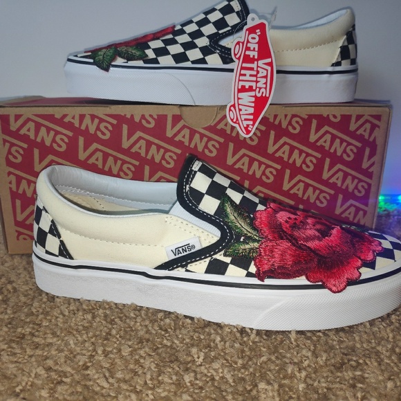Checkerboard floral slip-on vans - Picture 4 of 7